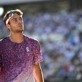 Wimbledon, Cobolli litiga con il suo angolo. Poi la partita viene sospesa Wimbledon, Cobolli litiga con il suo angolo. Poi la partita viene sospesa