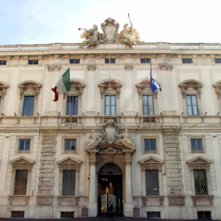Licenziamenti, Consulta “Tetto di 6 mensilità è incostituzionale”