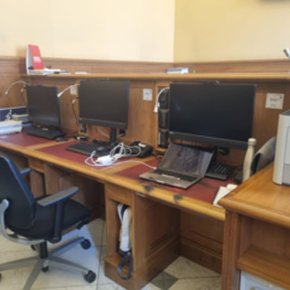Alla Camera prende fuoco il notebook di un giornalista, fumo in sala stampa e vigili del fuoco in azione