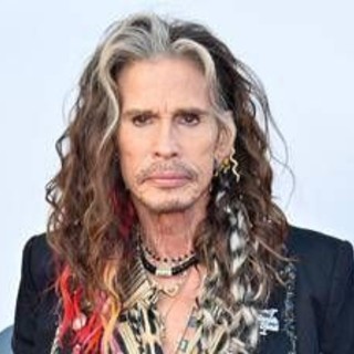 Steven Tyler diffida il borgo calabrese dei nonni: "Per il museo del rock non usino il mio nome" Steven Tyler diffida il borgo calabrese dei nonni: "Per il museo del rock non usino il mio nome"